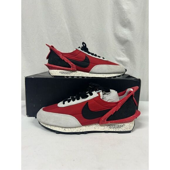 Size 12w/10.5 -‎ Nike Daybreak x Undercover University Red 2019 - Picture 1 of 6